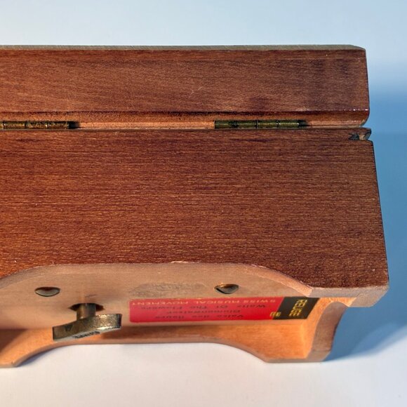 Edgar Degas Ballet REUGE Music Box Playing Tchaikovsky's "Waltz of the Flowers" - Picture 7 of 15